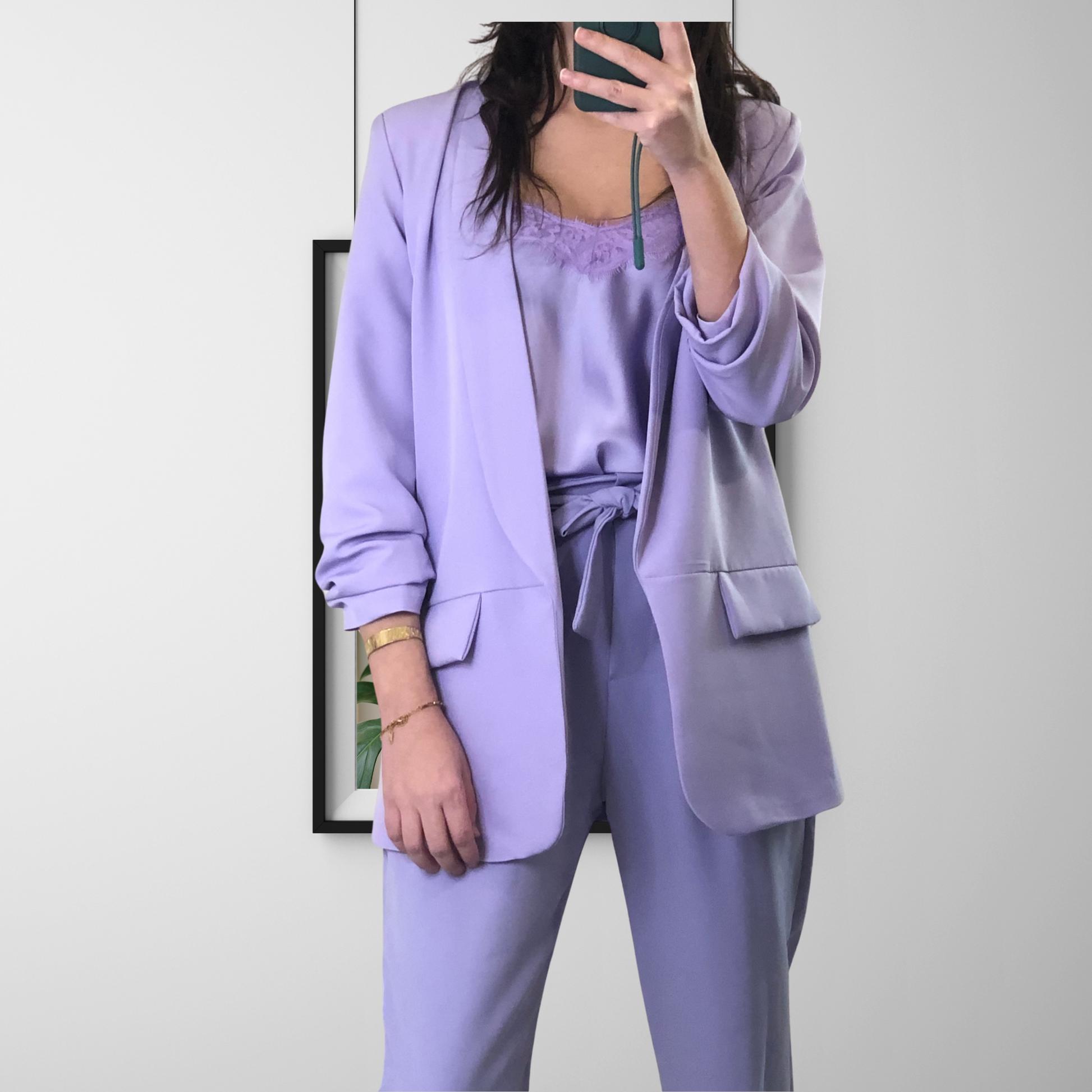 Light Gray Ensemble tailleur blazer veste manches plissées et pantalon Lila