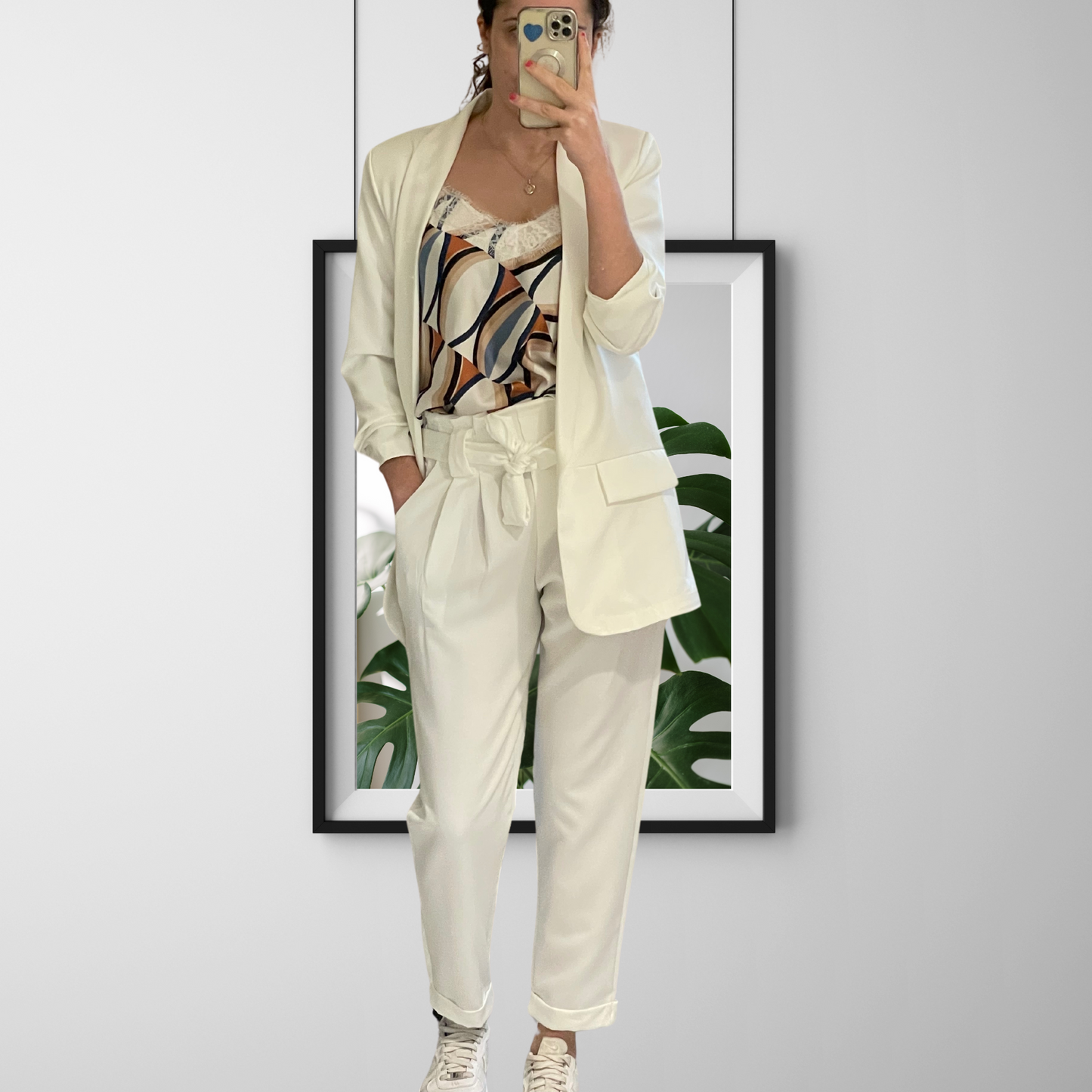 Light Gray Ensemble blazer manches plissées et pantalon Blanc